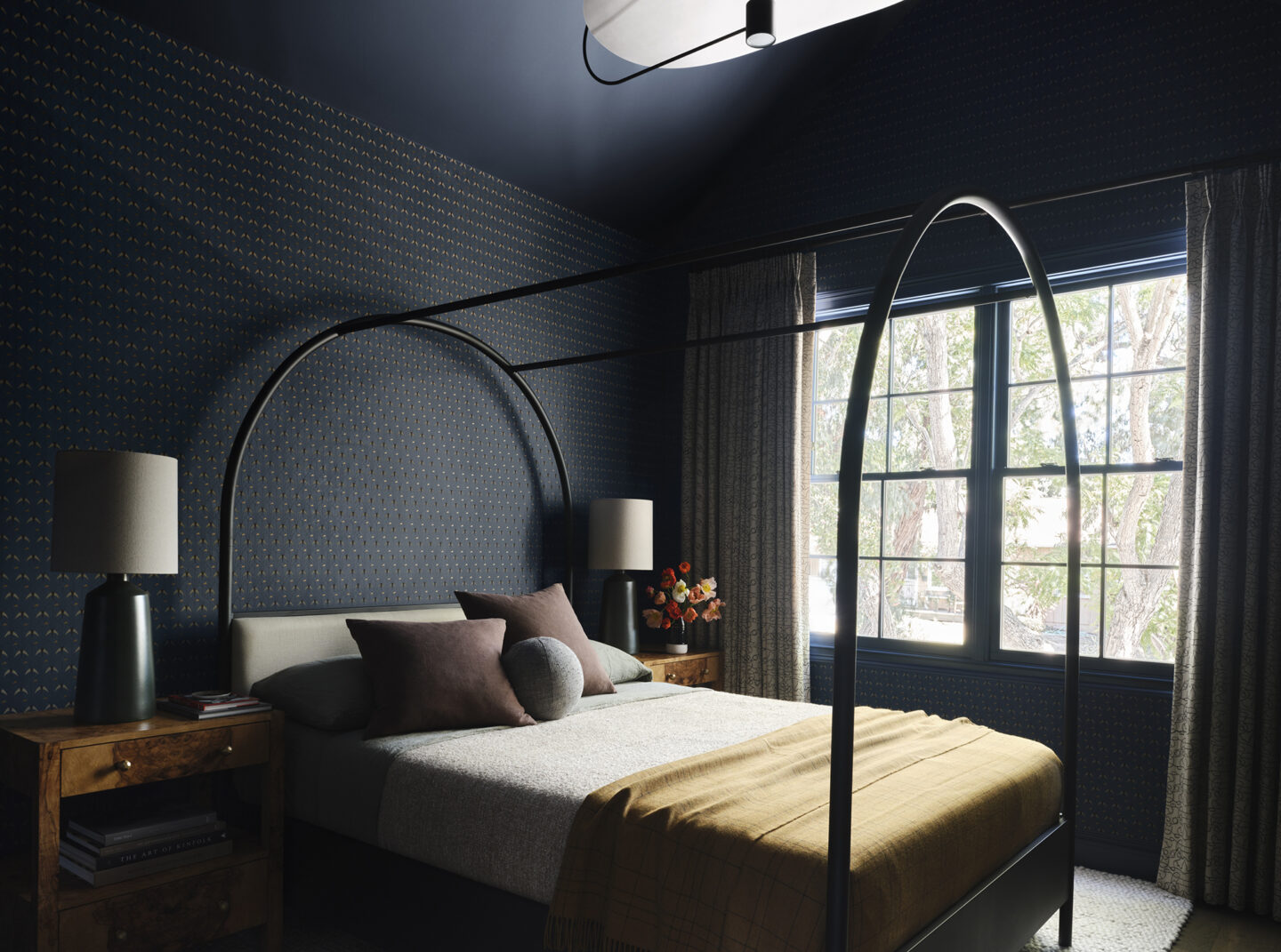 Adam-Hunter-Interior-Design-Palisades-California-Navy-Guest-Bedroom